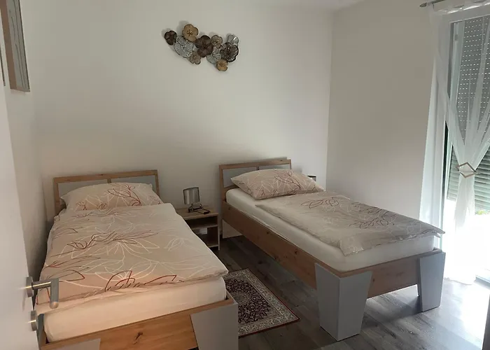 Apartment Sorinas - Comfortable Near Graz - Free Parking Berndorf (Graz)